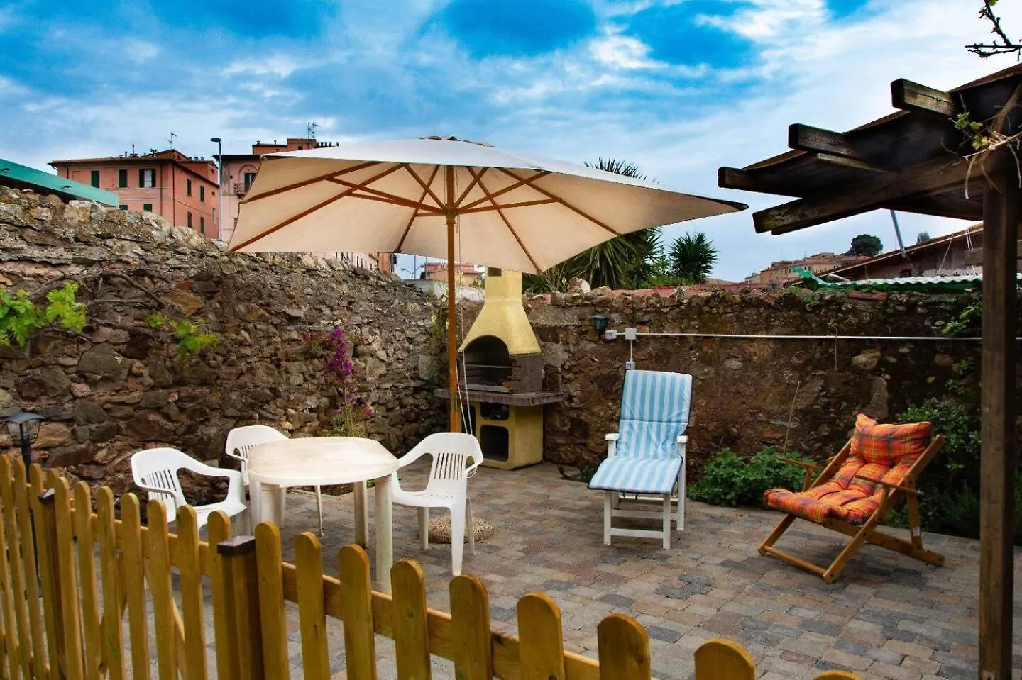 Monolocale Con Veranda E Giardino A Rio Marina