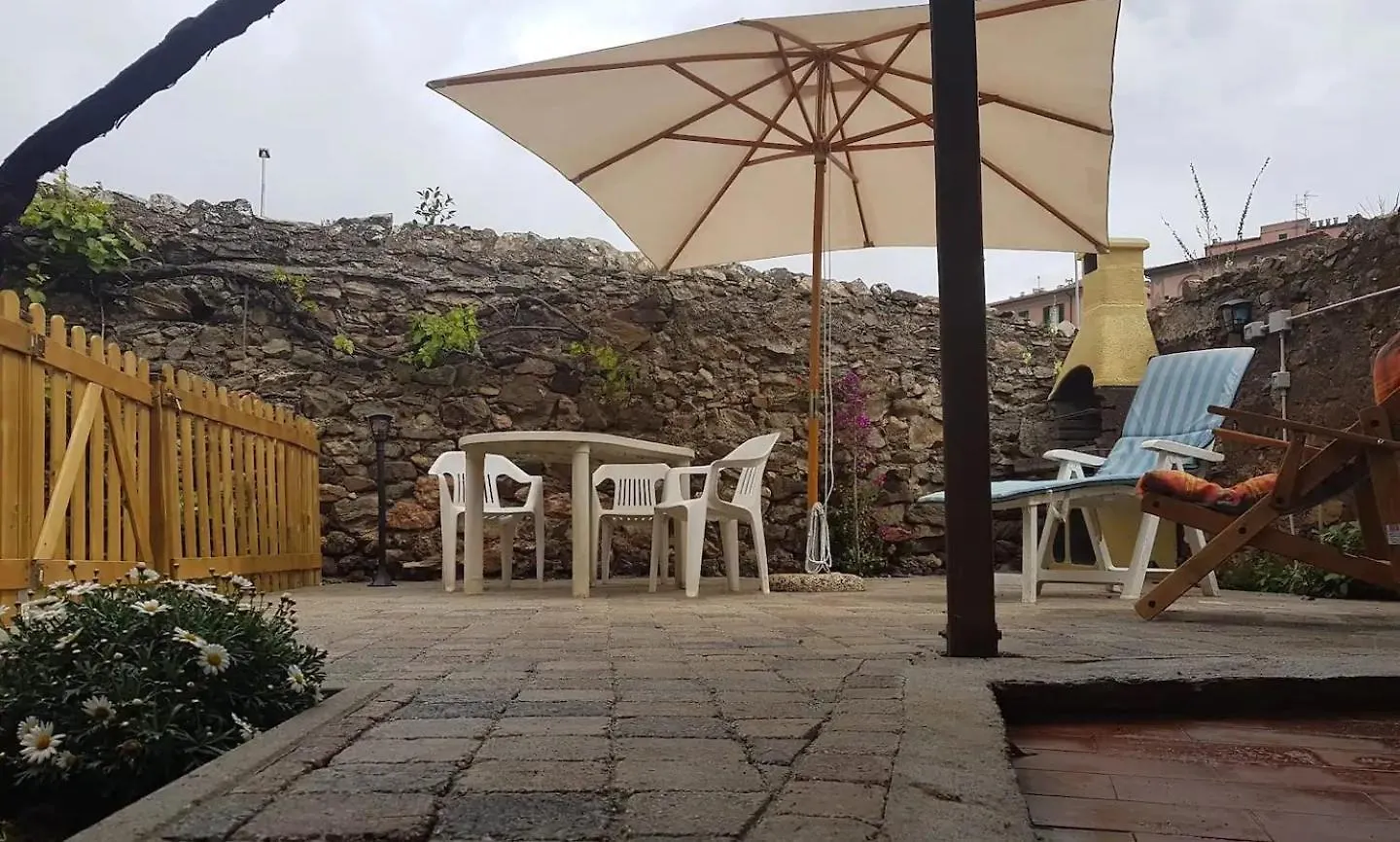 Monolocale Con Veranda E Giardino A Rio Marina